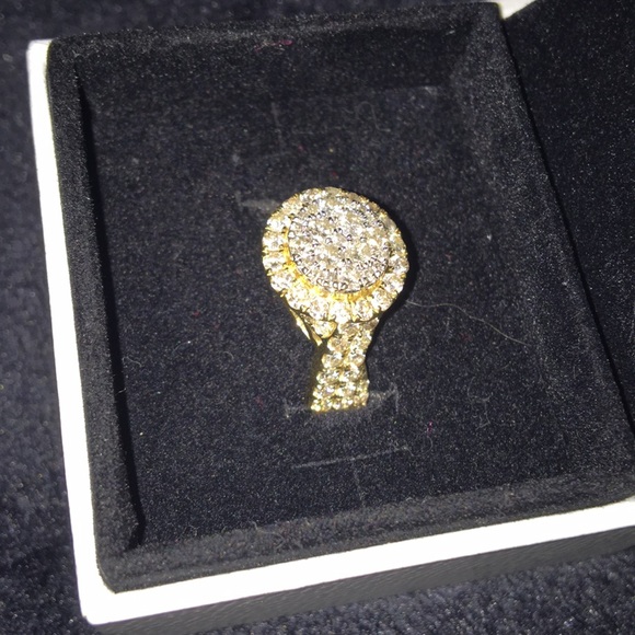 Ring - Picture 4 of 6